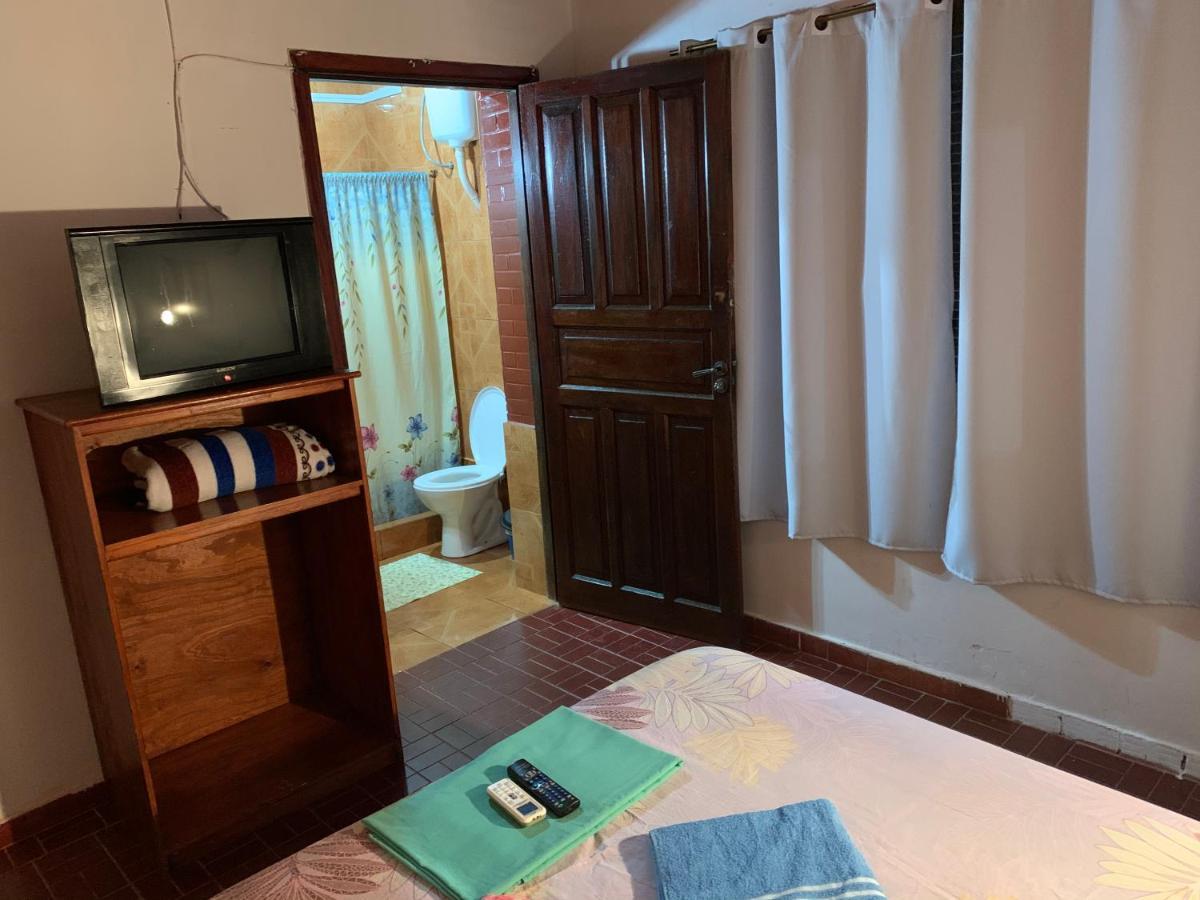 Litt Iguazu Hostal Puerto Iguazú Zewnętrze zdjęcie