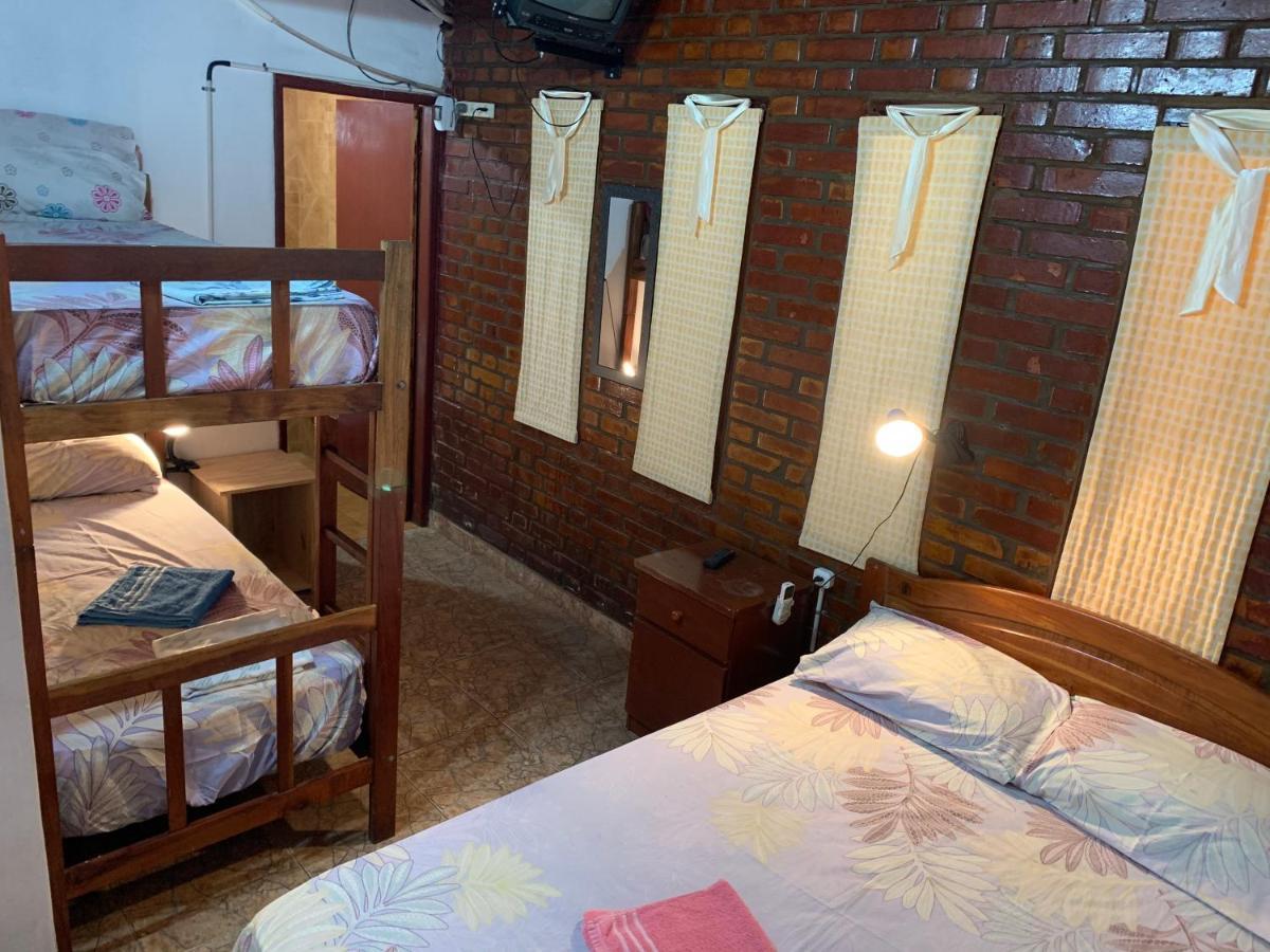 Litt Iguazu Hostal Puerto Iguazú Zewnętrze zdjęcie